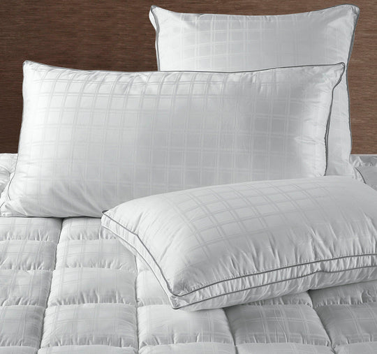 Deluxe Hotel 1200g King Pillow