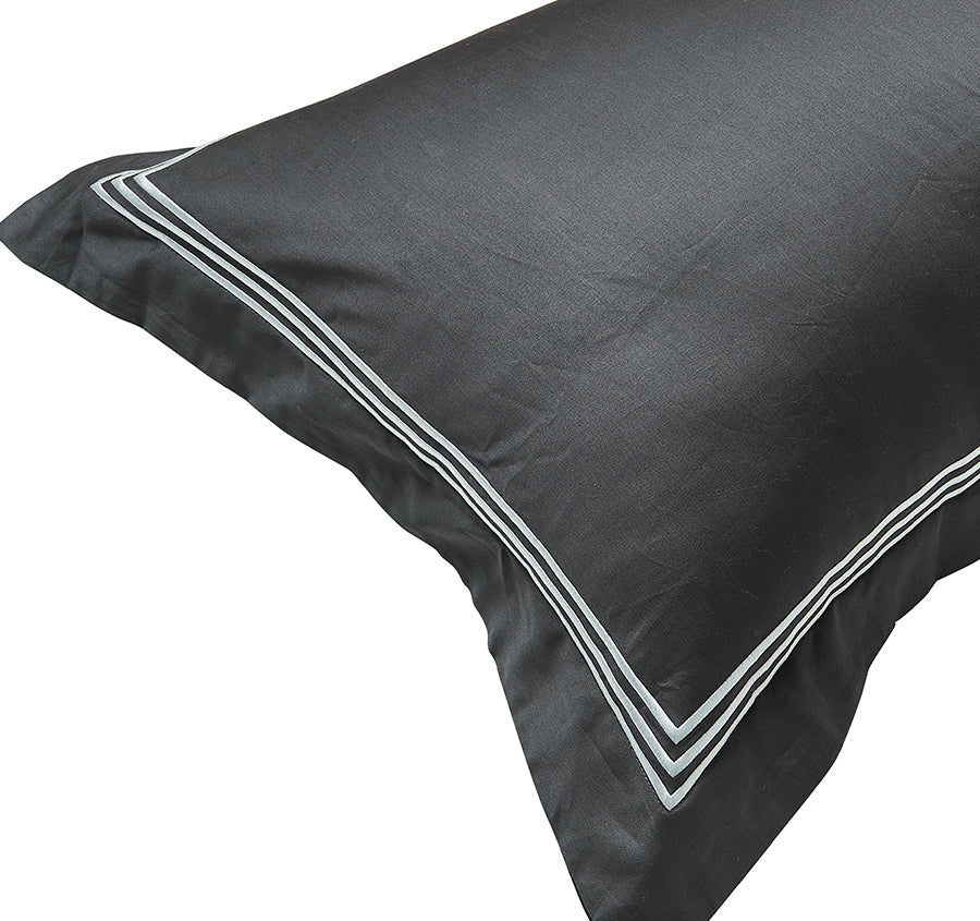 Signature 500TC Embroidered Egyptian Cotton Quilt Cover Set Range Charcoal Grey and Pure White