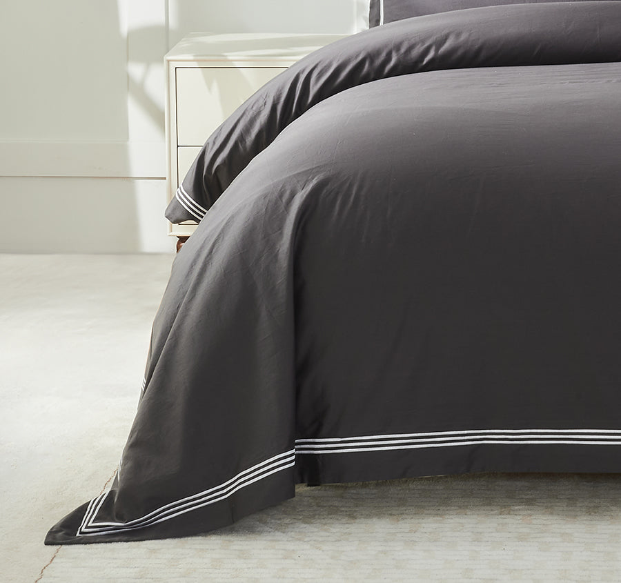 Signature 500TC Embroidered Egyptian Cotton Quilt Cover Set Range Charcoal Grey and Pure White