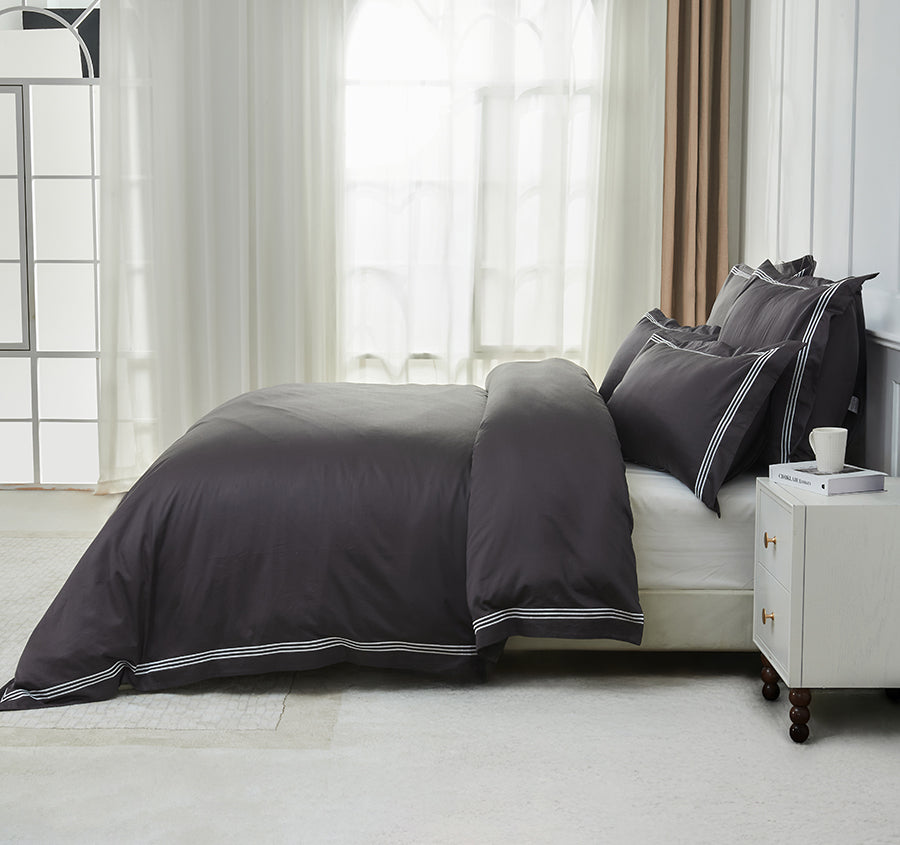 Signature 500TC Embroidered Egyptian Cotton Quilt Cover Set Range Charcoal Grey and Pure White