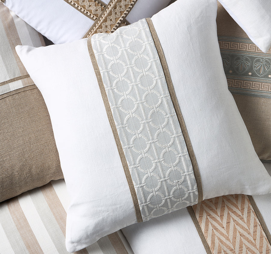Catalina Link 50x50cm Filled Cushion Sky Blue